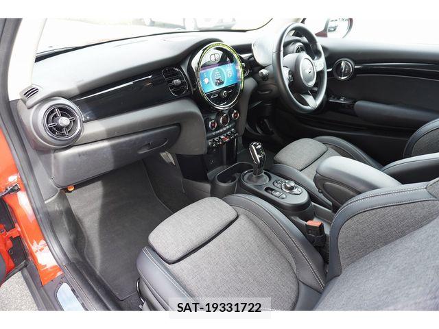 Bmw MINI 2021-12 8883929-24