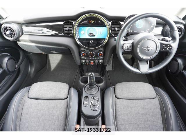 Bmw MINI 2021-12 8883929-26