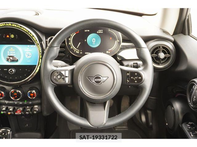 Bmw MINI 2021-12 8883929-27