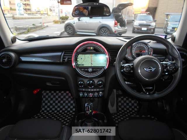 Bmw MINI 2018-06 814322-9