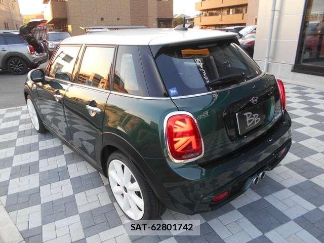 Bmw MINI 2018-06 814322-6