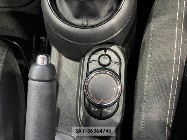 Bmw MINI 2019-04 1016938-20