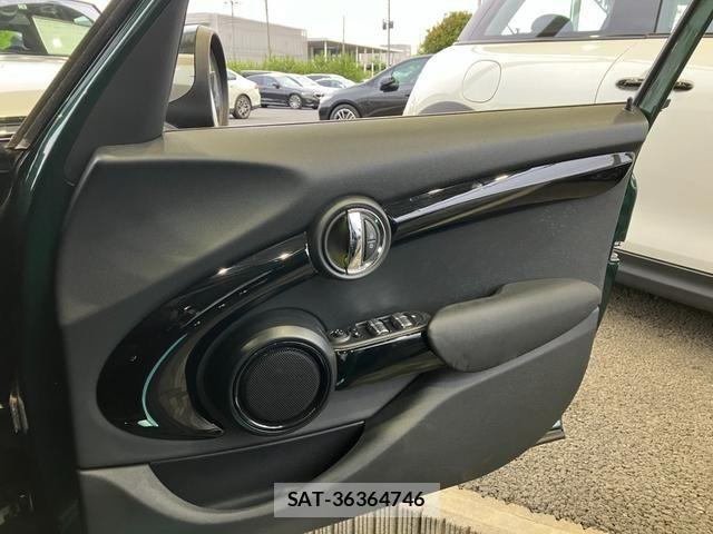 Bmw MINI 2019-04 1016938-24