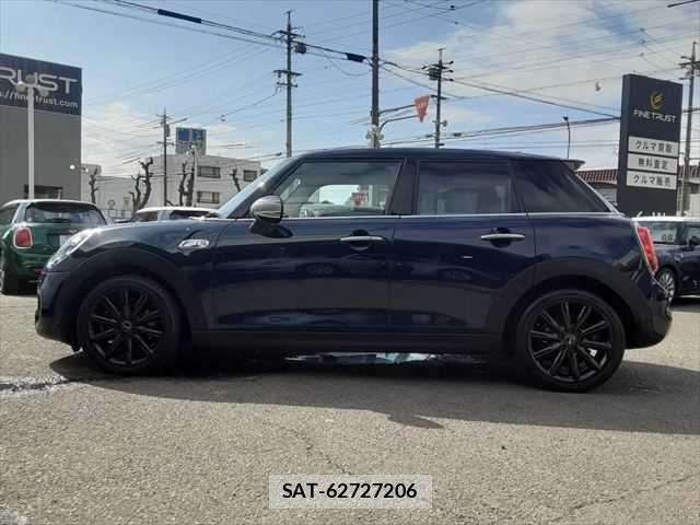 Bmw MINI 2019-09 4327088-19