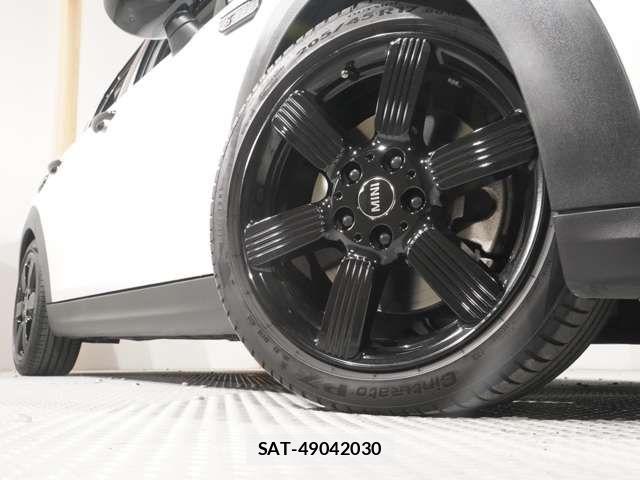 Bmw MINI 2023-08 5872236-19