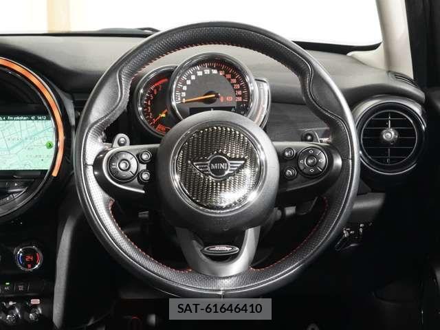 Bmw MINI 2018-10 5872254-16