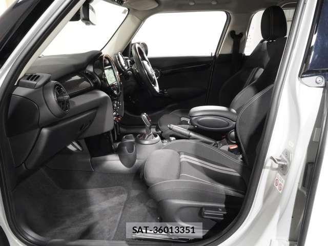 Bmw MINI 2021-04 5872238-11