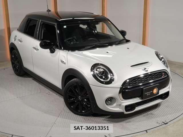 Bmw MINI 2021-04 5872238-18
