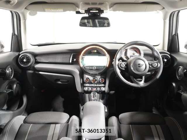 Bmw MINI 2021-04 5872238-3