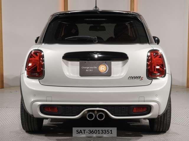 Bmw MINI 2021-04 5872238-8