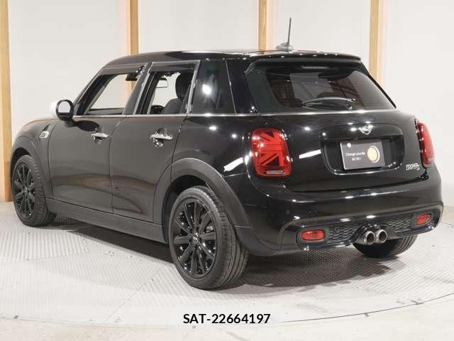 Bmw MINI 2019-11 5872239-9