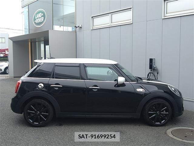Bmw MINI 2020-08 6672506-3