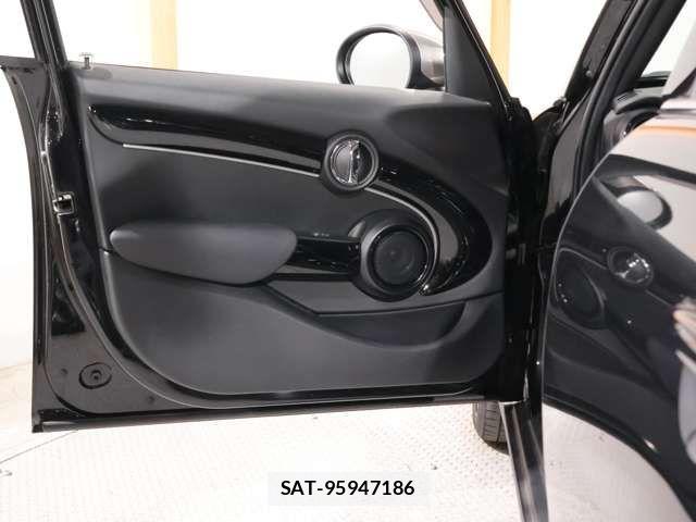 Bmw MINI 2023-07 6676923-13