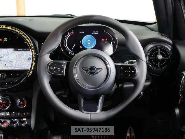 Bmw MINI 2023-07 6676923-16