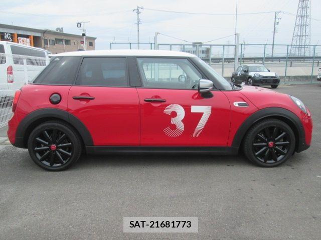 Bmw MINI 2021-03 6683878-16