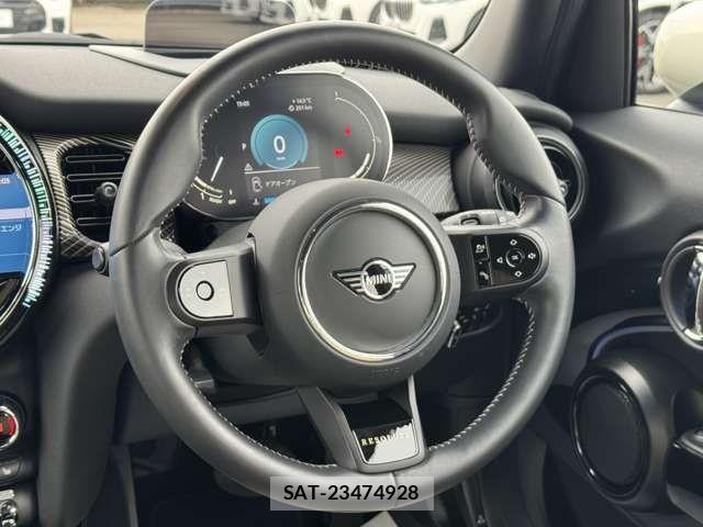 Bmw MINI 2023-03 6752408-22