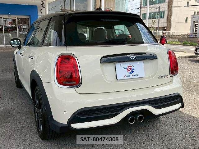 Bmw MINI 2022-04 6995676-14