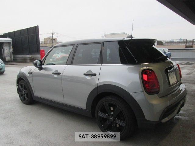 Bmw MINI 2024-04 6995672-8