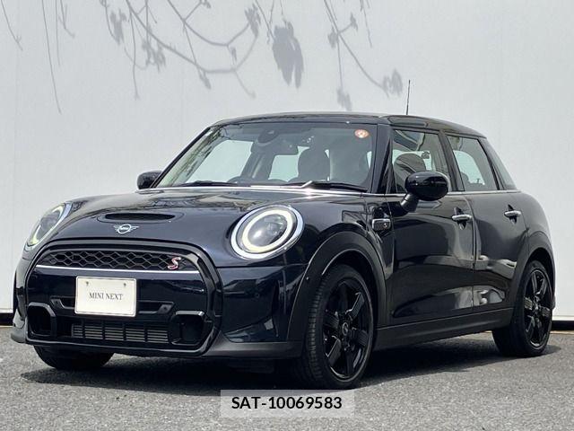 Bmw MINI 2021-06 7020903-0