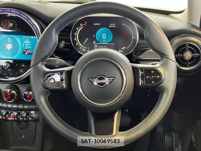 Bmw MINI 2021-06 7020903-18