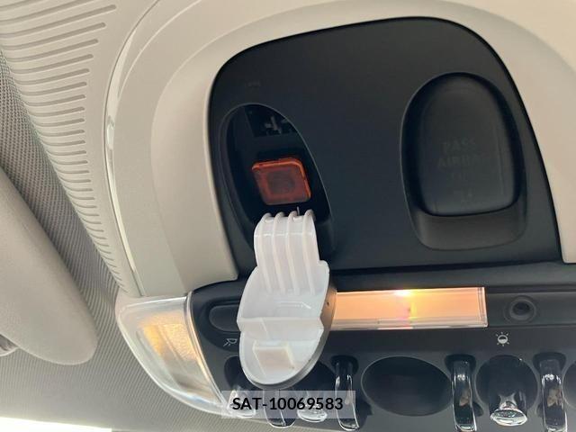 Bmw MINI 2021-06 7020903-22