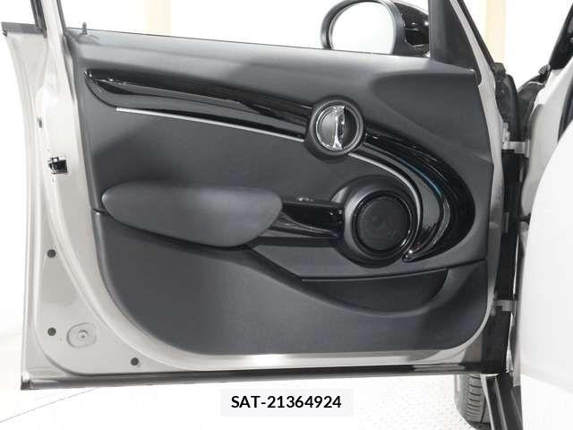 Bmw MINI 2021-08 7059594-10