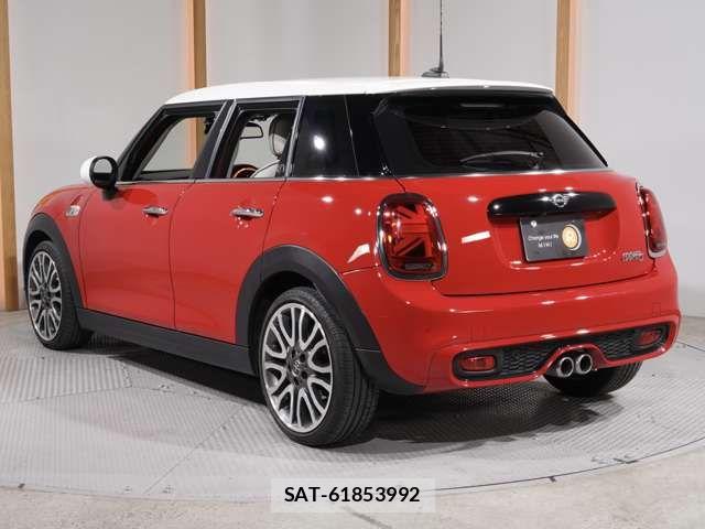 Bmw MINI 2018-11 7221834-9
