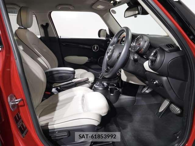 Bmw MINI 2018-11 7221834-12