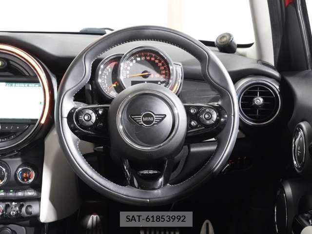 Bmw MINI 2018-11 7221834-16