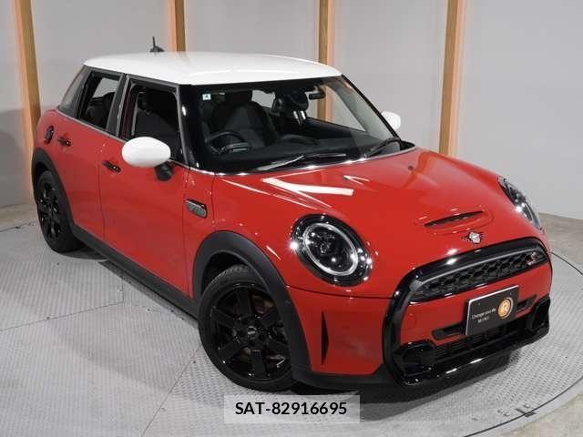 Bmw MINI 2022-04 7455817-18