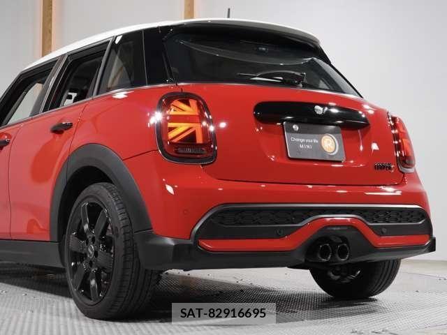 Bmw MINI 2022-04 7455817-25