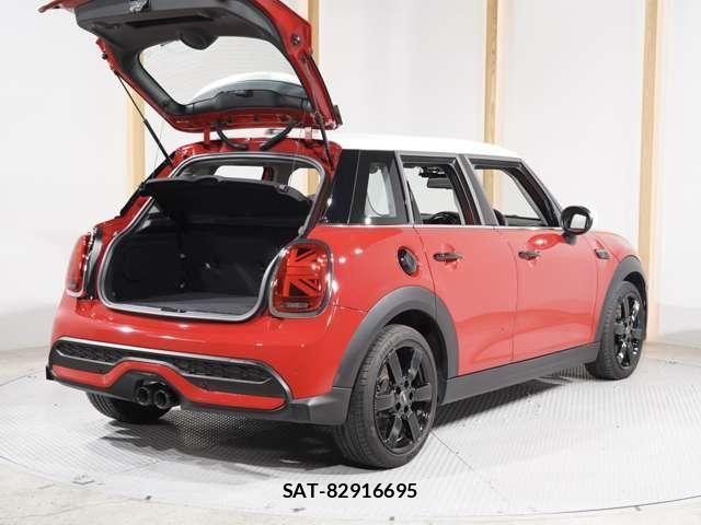 Bmw MINI 2022-04 7455817-27