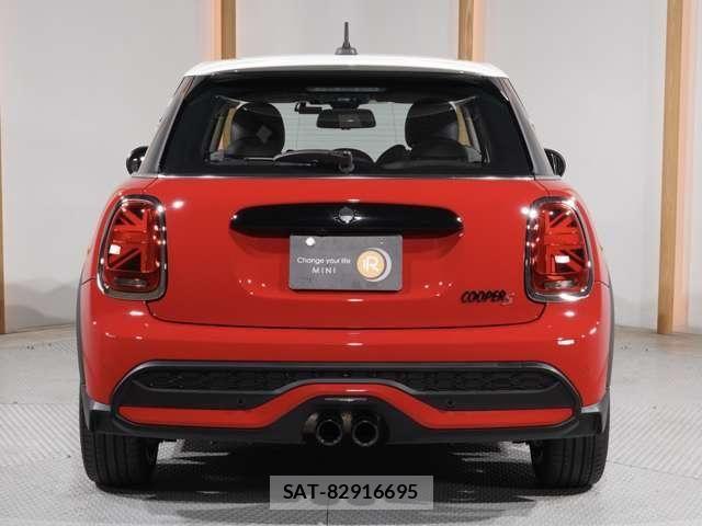 Bmw MINI 2022-04 7455817-8