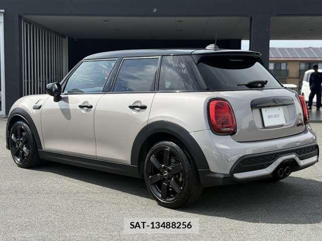 Bmw MINI 2023-03 7501558-19