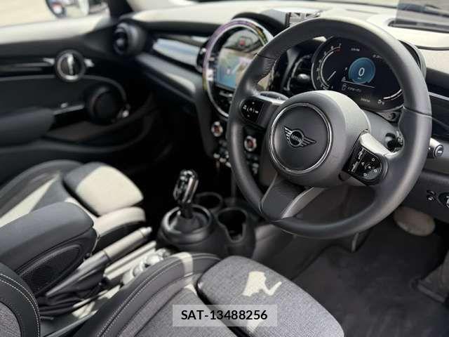 Bmw MINI 2023-03 7501558-8