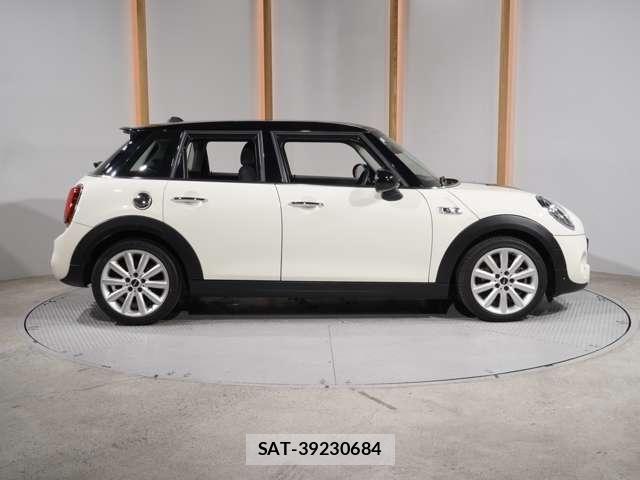 Bmw MINI 2019-03 7501562-22