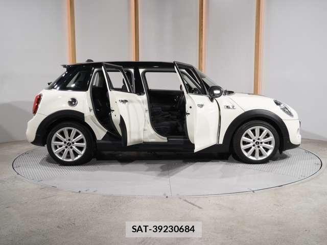 Bmw MINI 2019-03 7501562-23