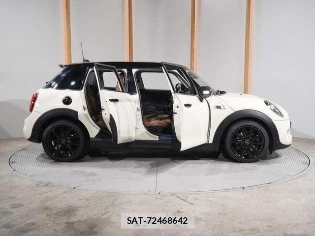 Bmw MINI 2022-03 7501560-23