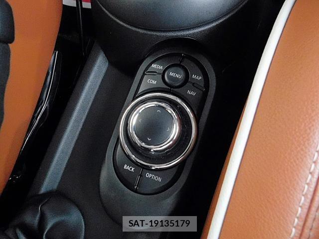 Bmw MINI 2022-03 7618118-16