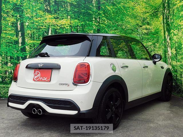 Bmw MINI 2022-03 7618118-1