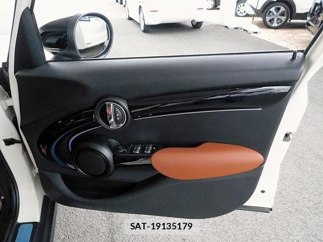 Bmw MINI 2022-03 7618118-23