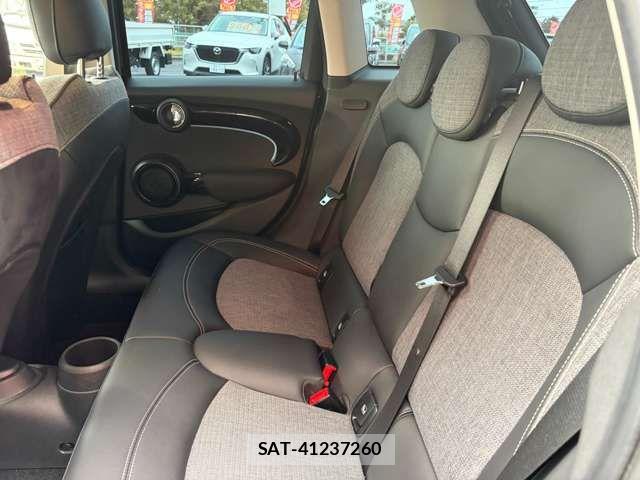 Bmw MINI 2023-06 7787089-14