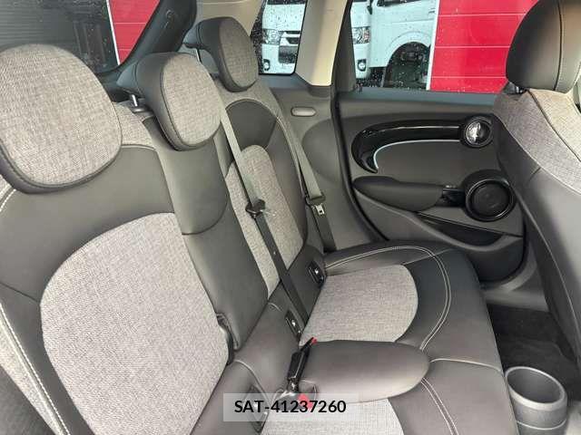 Bmw MINI 2023-06 7787089-15