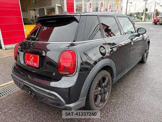 Bmw MINI 2023-06 7787089-1