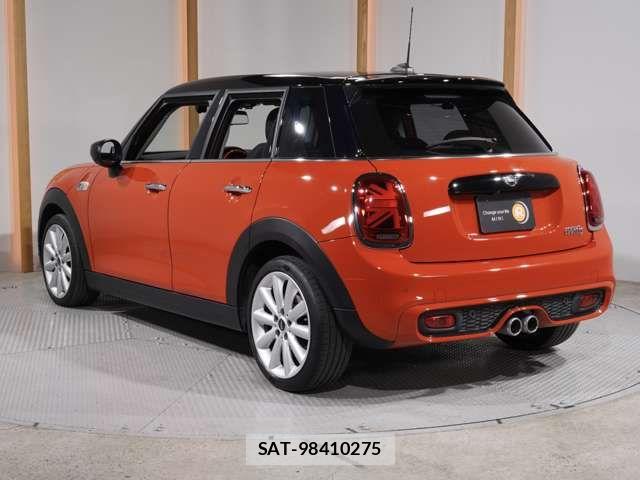 Bmw MINI 2021-06 7877813-1