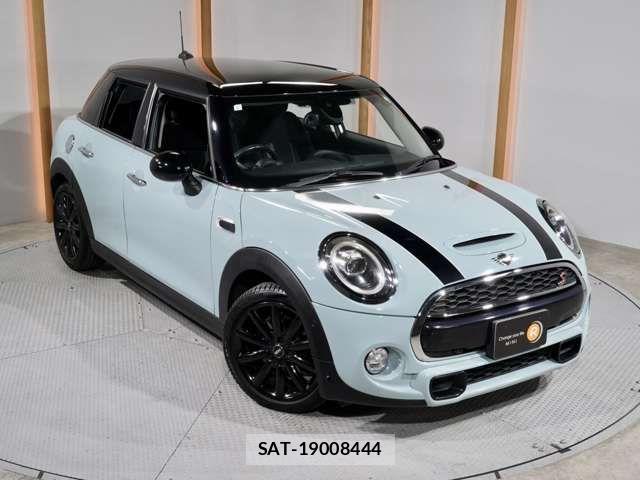 Bmw MINI 2019-06 7877814-16