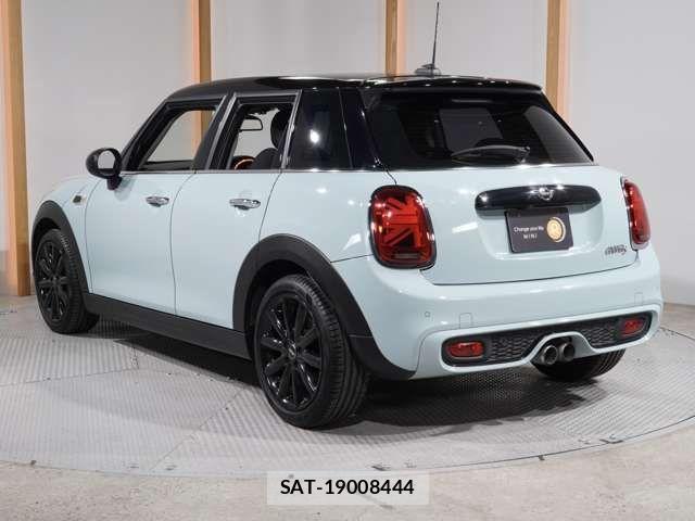 Bmw MINI 2019-06 7877814-1