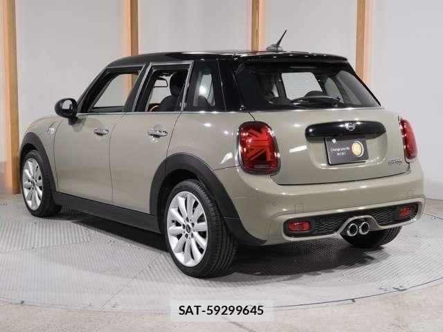 Bmw MINI 2018-07 8074616-1
