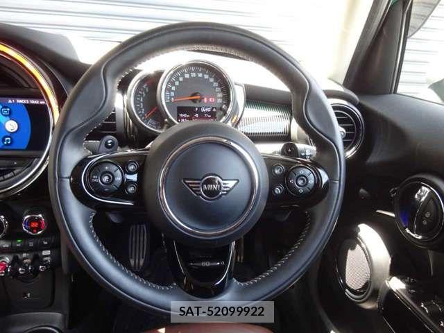 Bmw MINI 2019-08 8100471-11