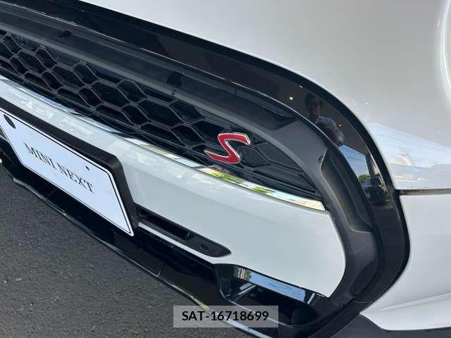 Bmw MINI 2023-07 8208743-4